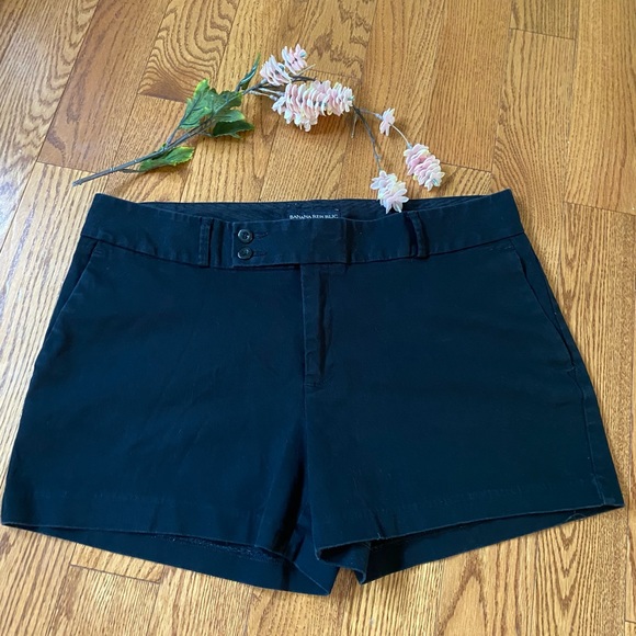Banana Republic | Black Shorts | Cotton shorts - Picture 5 of 6